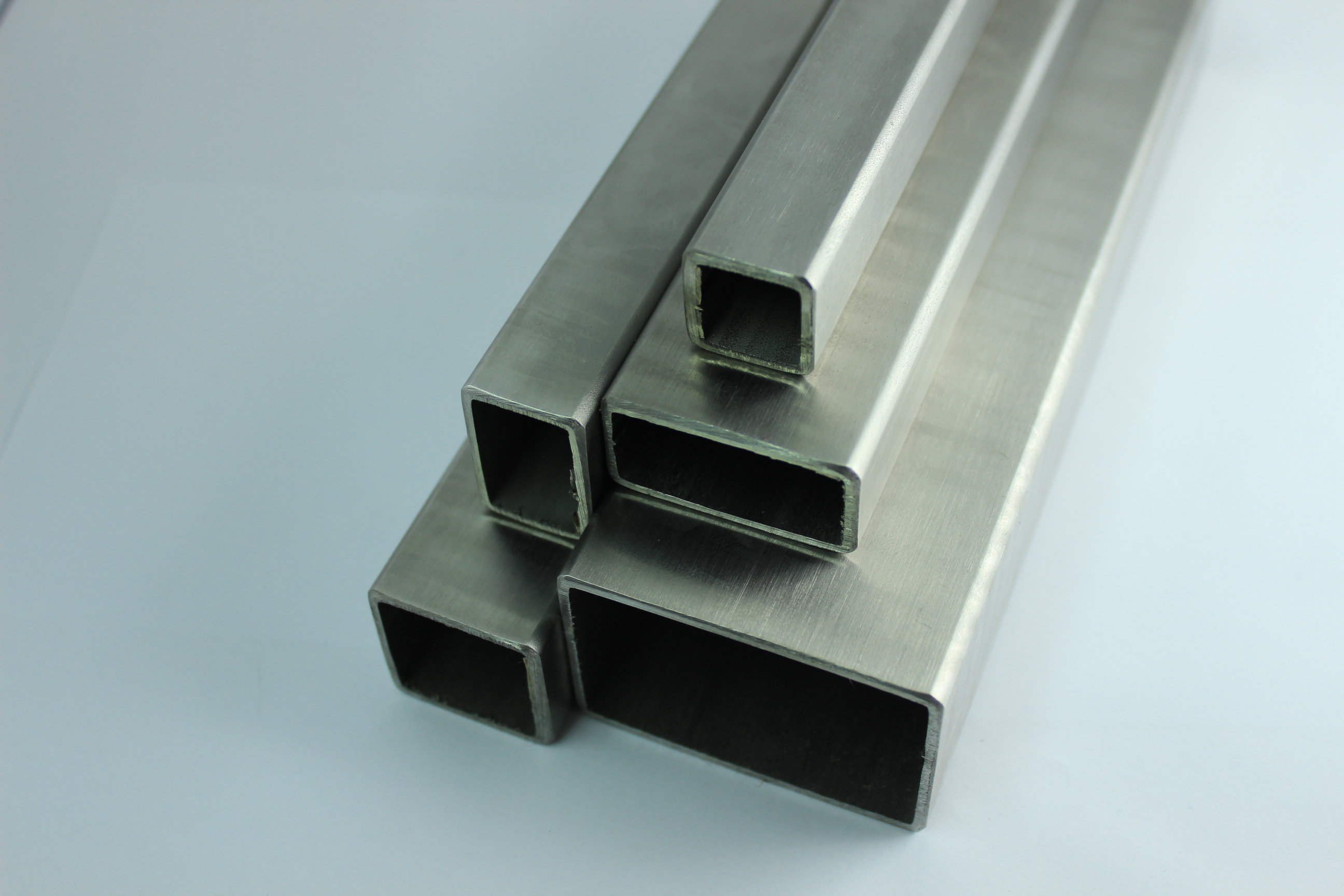 Edelstahl Vierkantrohr Rechteckrohr Quadratrohr 1000mm L&auml;nge V2A geschliffen